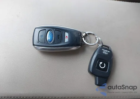 2017 Subaru Outback 2.5I Premium из США, поврежденный, VIN 4S4BSACC1H3400802